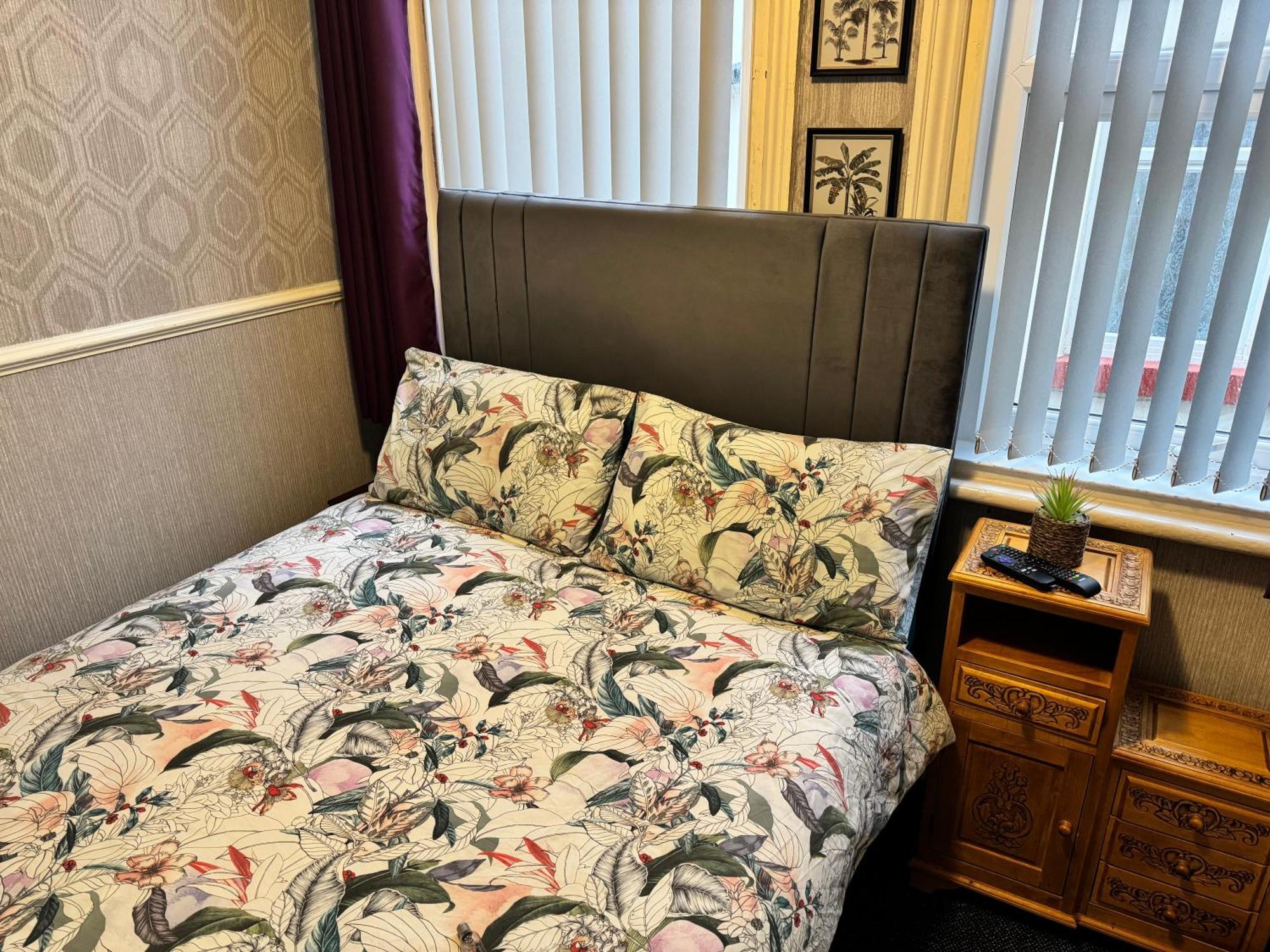 B&B Runway Blackpool - Minutes From Winter Gardens - Dog Friendly - Exceptionally Quiet - Very Close H&A Social Club (Adults Only) — Photos 1